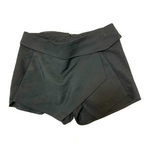 Asymmetrical Black Shorts | S